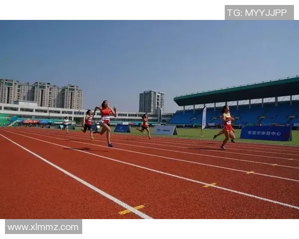 田径运动员必备的动作规范与技巧解析助力提升竞技水平